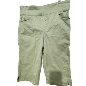 Gloria Vanderbilt Capri Size 12 Green Stretch With Pockets.   New